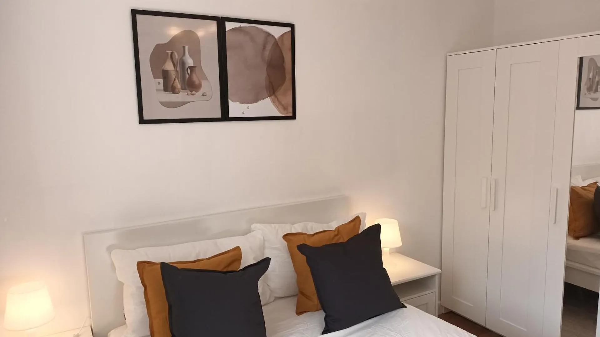 Spacious Elegant 2-Br Apartment In Aberdeen City Centre