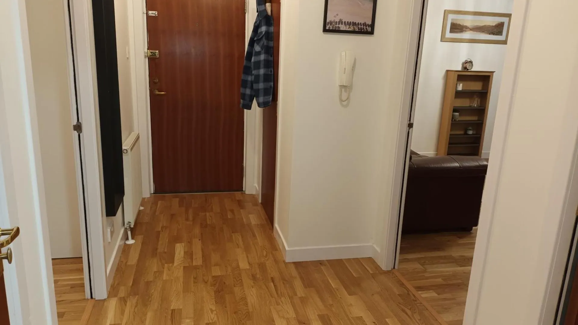 Spacious Elegant 2-Br Apartment In Aberdeen City Centre