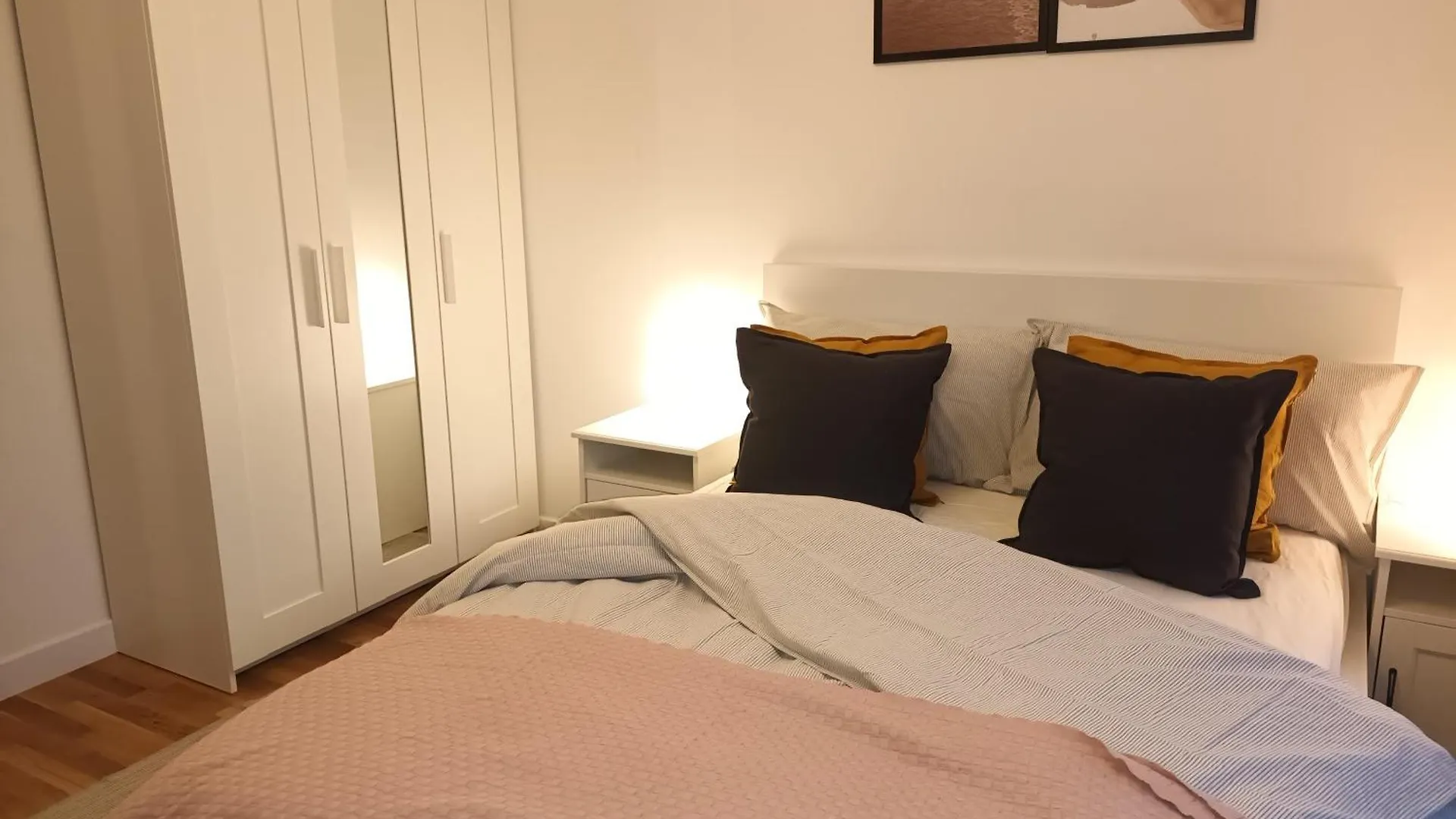 Spacious Elegant 2-Br Apartment In Aberdeen City Centre